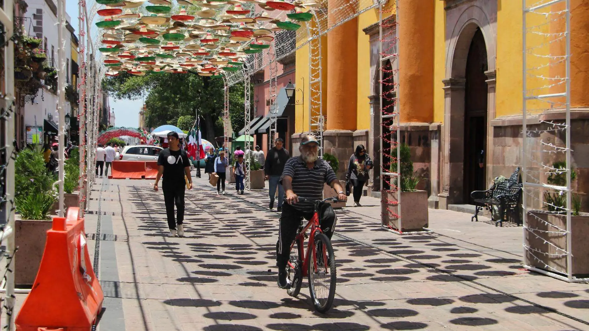 Derrama fiestas patrias